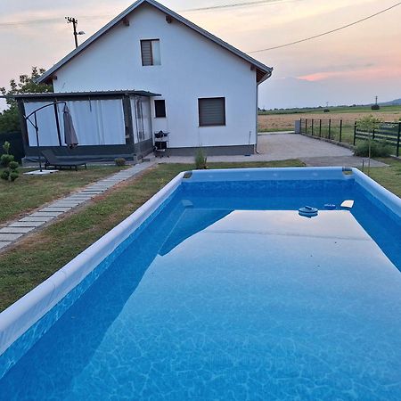 Kuca Za Odmor Domus Alba Branjin Vrh Exterior foto