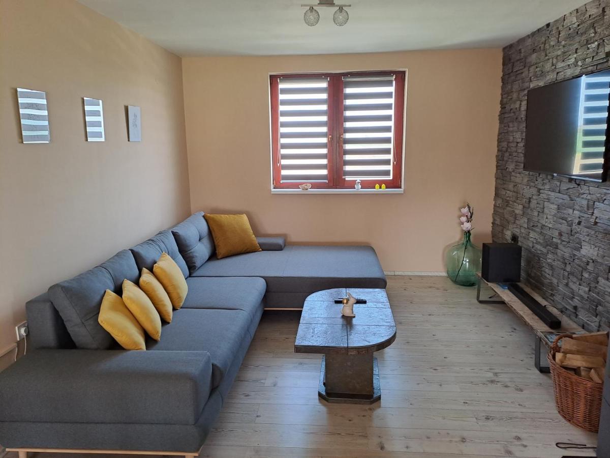 Kuca Za Odmor Domus Alba Branjin Vrh Exterior foto
