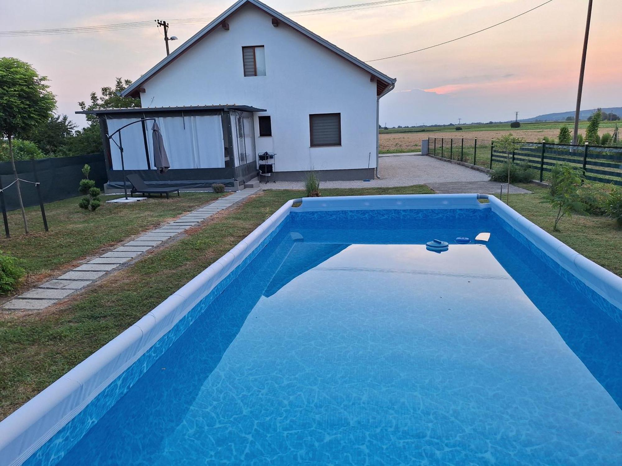 Kuca Za Odmor Domus Alba Branjin Vrh Exterior foto